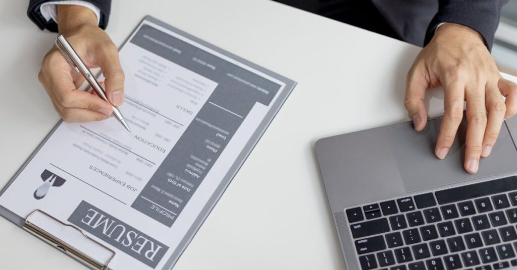 Leveraging Technology for HR Processes and Automation